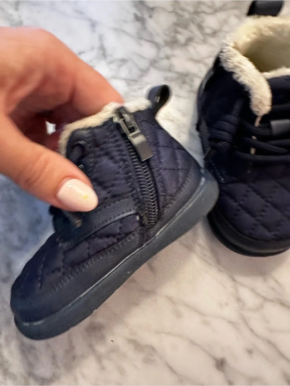 Toddler Quilted Navy Winter Boots with Faux Fur Lining size 5